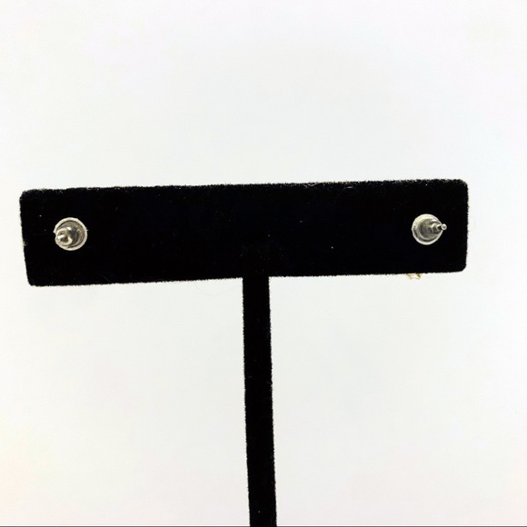 Silver tone Tangled Yarn Ball Stud Earrings - Picture 3 of 7